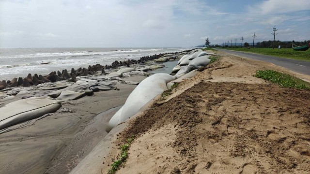 Experts Urge Sustainable Measures to Protect Bangladesh's Marine Drive