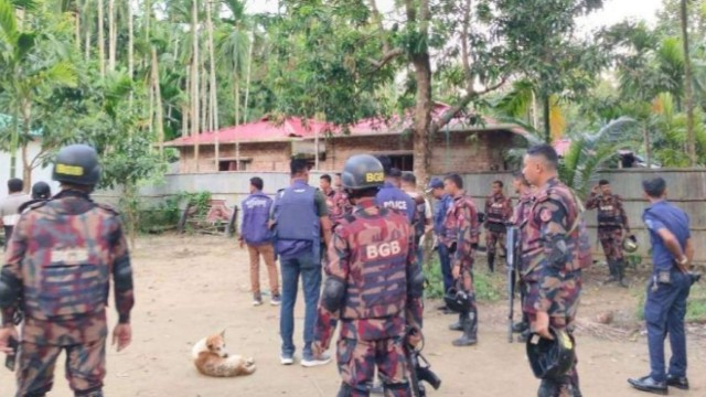 Police, BGB Raid Human Traffickers’ Hideouts in Teknaf