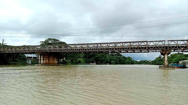 Unsafe for a Decade, Jhalokathi Bailey Bridge Still Carries Heavy Traffic
