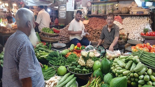 Floods Push Food Prices Higher in Rajshahi