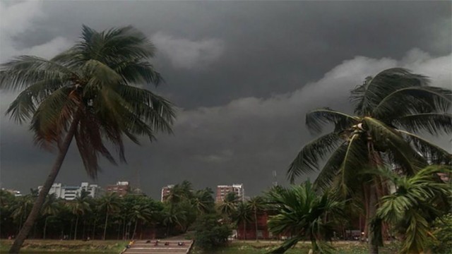 Met Office Warns of 60 km/h Thunderstorms in 18 Districts, Including Dhaka