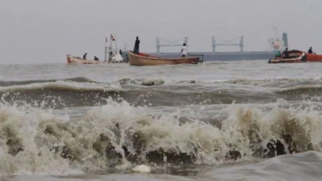 Four Seaports Asked to Hoist Local Warning Signal No. 3