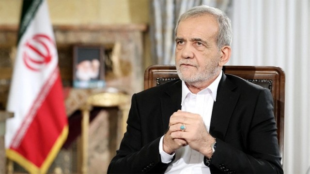 Iran Rejects U.S. Pressure, Cites Deep Distrust Amid Talk of Possible Deal