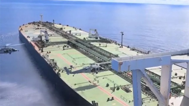 US Forces Redirect 34 Ships Near Strait of Hormuz Amid Rising Tensions