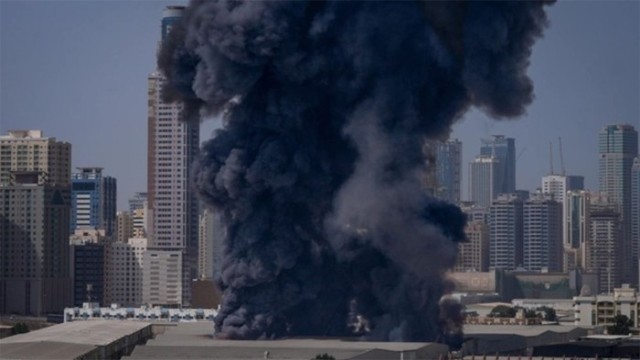 Iran-Launched Missiles and Drones Target UAE, Fire Hits Fujairah Oil Facility