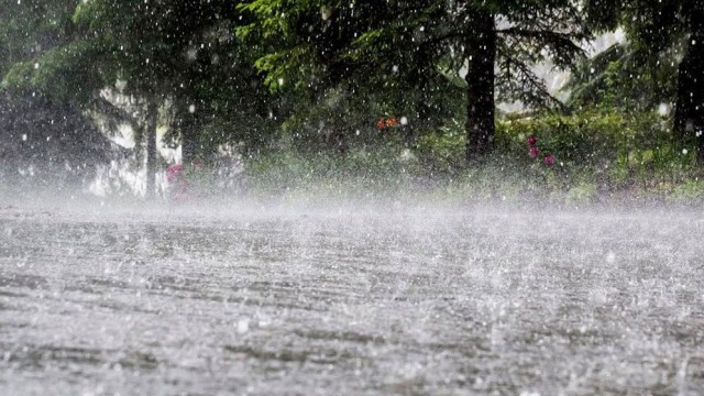 Met Office Withdraws Local Warning Signal No. 3 at Four Seaports, Warns of Heavy Rain in Five Divisions