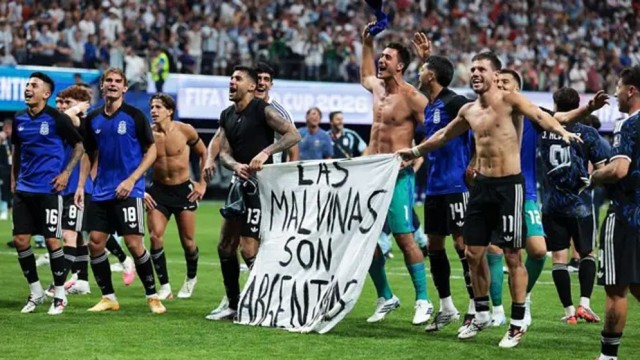 'Malvinas Argentina' Banner Sparks FIFA Probe After Argentina's World Cup Celebration