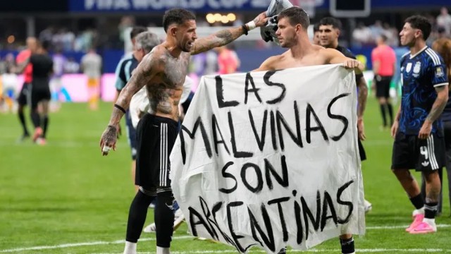 Argentina Players' Falklands Banner Sparks Controversy After World Cup Semi-final Victory