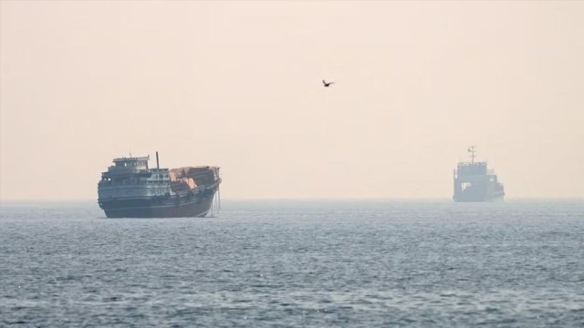 Two Pakistani Oil Tankers Pass Red Sea Safely Despite Houthi Blockade