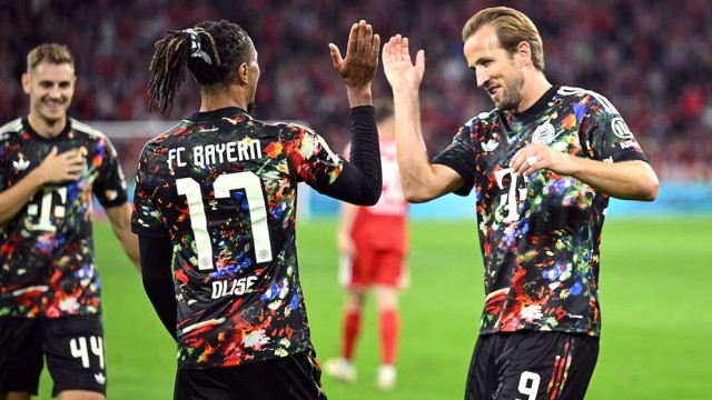 Bayern Munich Thrash Union Berlin 7-0 as Kane Makes Bundesliga History