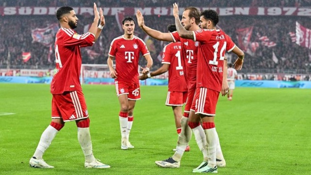 Luis Diaz Hat-Trick Powers Bayern Munich to 6-1 Rout of RB Leipzig