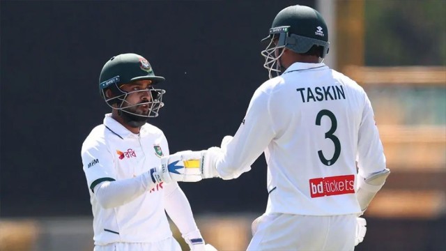 Bangladesh take 219-run lead against Australia at lunch on Day 3