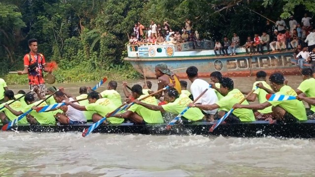 Traditional Boat Races Bring Festive Mood to Faridpur, Madaripur