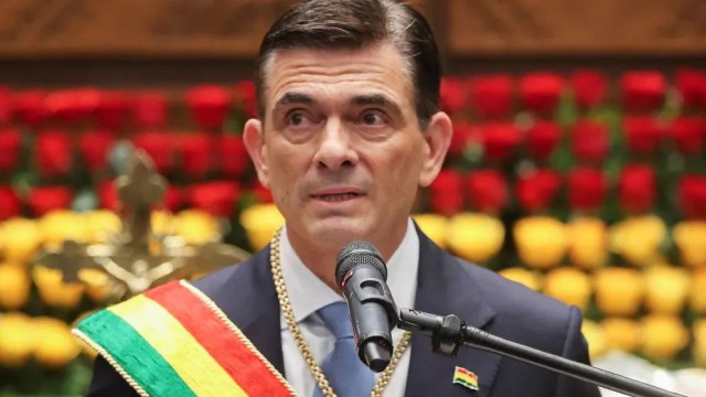 Bolivia President Cuts Salary by Half Amid Nationwide Protests