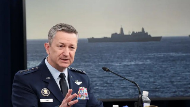 US Forces Ready for Further Strikes, Intensify Maritime Blockade on Iran