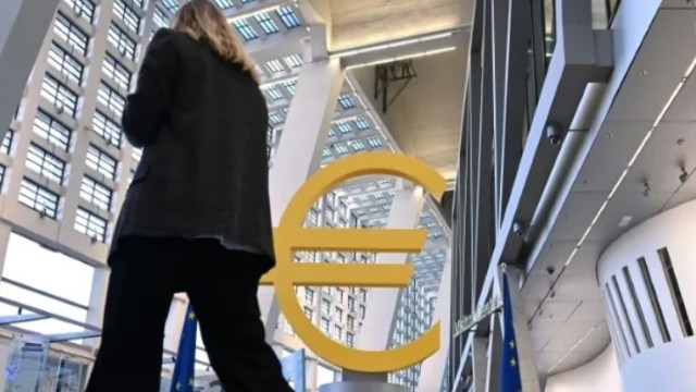 ECB Holds Rates at 2.5% Amid Iran War Energy Shock