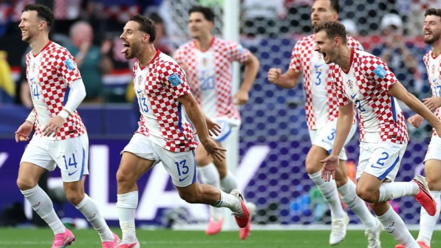 Croatia Beat Ghana 2-1 to Reach World Cup Round of 32 as Group L Runners-up