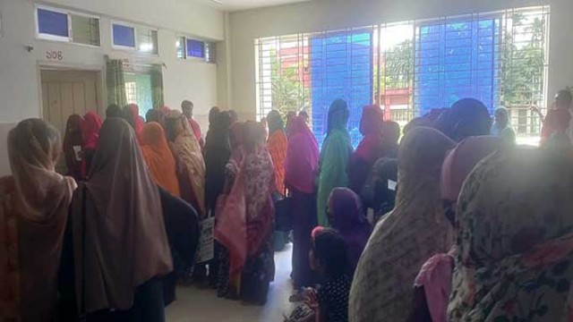 Public Concern Grows as Scabies Spreads in Rajshahi’s Charghat
