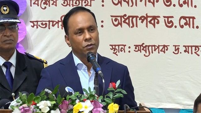 Deputy Speaker Calls for Merit-Based Bangladesh at DU Freshers’ Reception