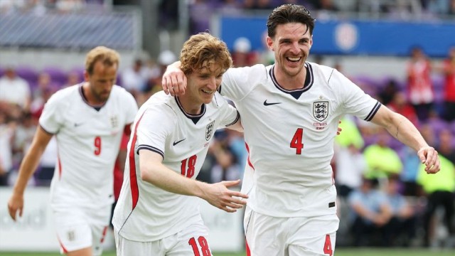 England Crush Costa Rica 3-0 in Final World Cup Warm-Up Match