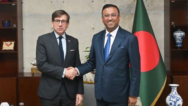 Bangladesh, France Discuss Bilateral Ties, Trade and Investment Cooperation