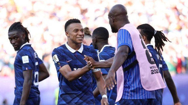 Mbappe Penalty Sends France Past Paraguay into World Cup Quarter-finals