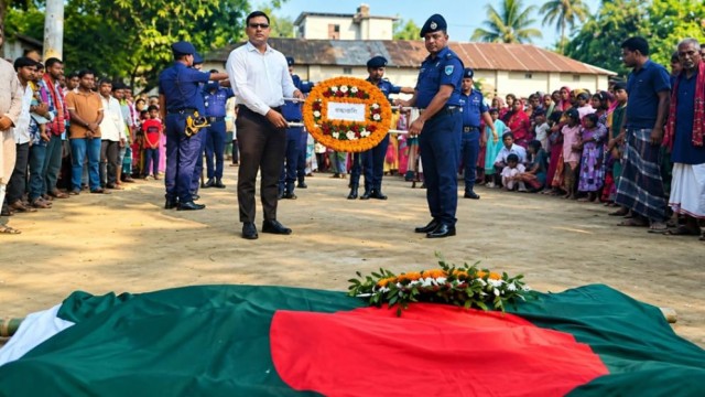 War-Heroine Fulmati Rani Receives State Guard of Honor in Gaibandha