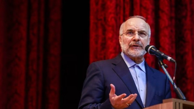 Iran Warns on Strait of Hormuz as Dispute with US Deepens