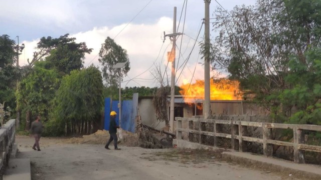 Gas Fire Continues in Inani After 60 Hours