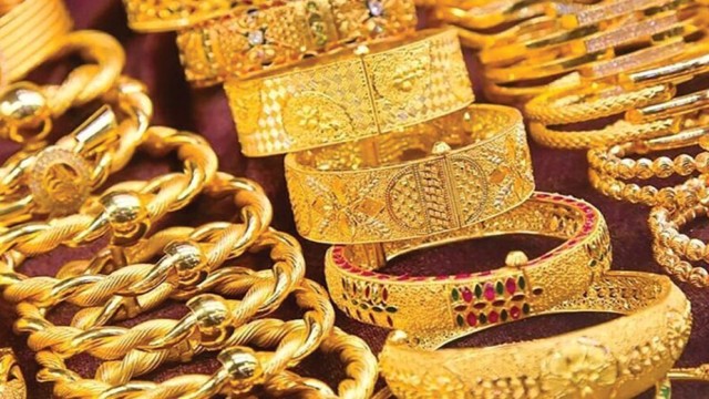 Gold Prices Drop Again Within 24 Hours, 22-Carat Rate Falls to Tk 2,42,495