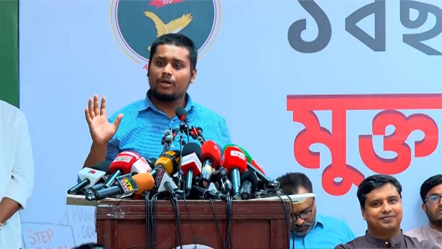 Hasnat Abdullah Accuses BNP of Backtracking on July Charter Commitments