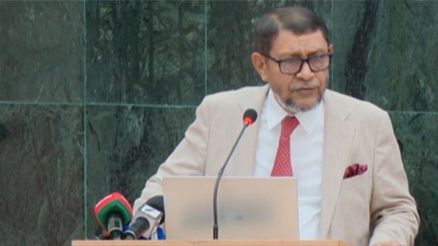 Pathology Sector Has Not Achieved Desired Progress in 53 Years: Health Minister