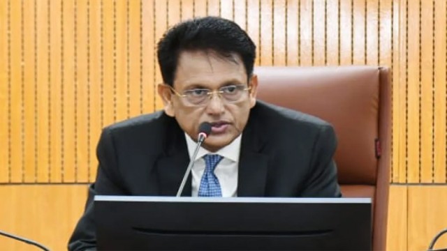 Govt to Introduce Technical Trade Courses in 1,000 Madrasas