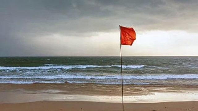 Low pressure forms over Bay, ports asked to hoist signal 3