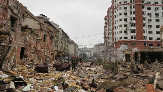 Russian strikes kill 4, wound 60 across Ukraine: Kyiv