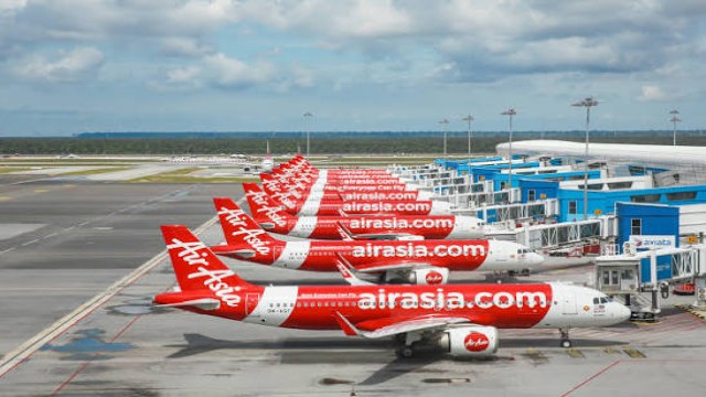 AirAsia Signs Record $19 Billion Airbus Deal