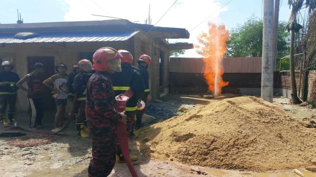 Gas-Like Substance Ignites During Deep Drilling in Inani, Fire Burns for 15 Hours