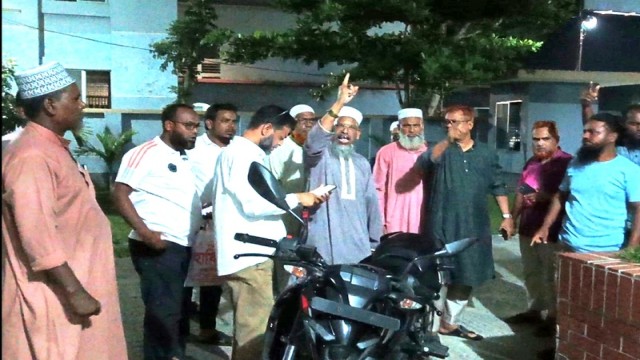 Jamaat Leader Critically Injured in Knife Attack Over Local Dispute in Pabna