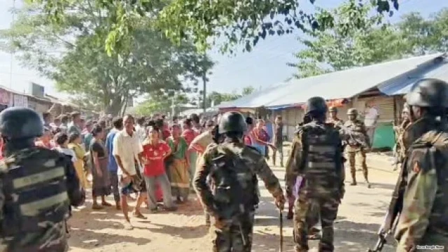 Clashes, Gunfire Erupt During Sajek Road Blockade, Thousands of Tourists Stranded