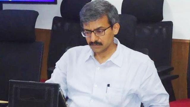 India Replaces Education Secretary Following Question Paper Leak Controversy