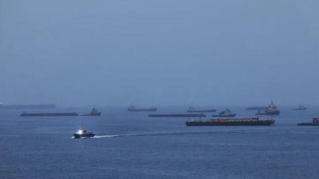 Iran Discusses Temporary Hormuz Shipping Route With Oman, No Direct Talks With US
