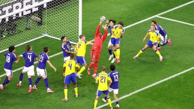 Japan Hold Sweden to Reach World Cup Knockout Stage as Group Runners-up