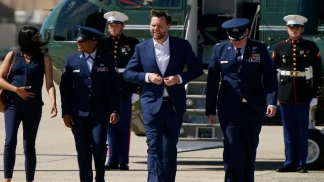 US-Iran Talks Begin in Switzerland Amid Dispute Over Strait of Hormuz