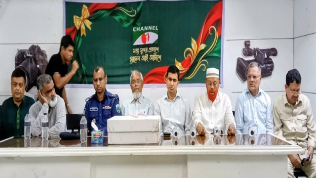 MP Shimul Biswas Sits Aside to Show Respect for Senior Academics