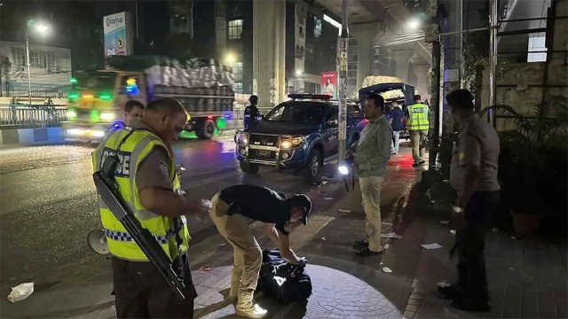 Cocktail Explodes in Front of NCP Central Office in Bangla Motor