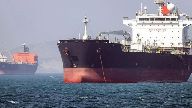 Oil Prices Drop on Hopes of Hormuz Shipping Resumption