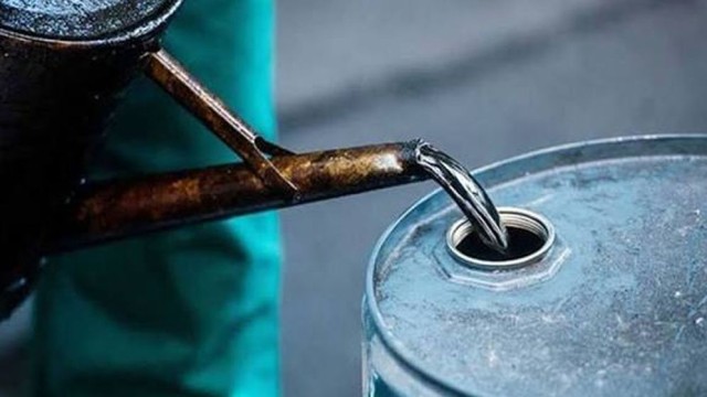Oil Prices Fall for Second Day as Supply Disruption Fears Ease