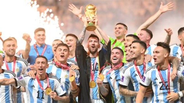 Argentina World Cup Winner Bertoni Warns Scaloni Against Over-Relying on 2022 Squad