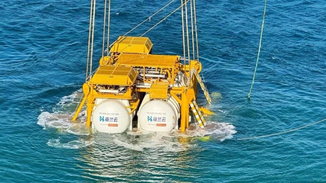 China Launches World’s First Wind-Powered Underwater Data Center Off Shanghai Coast