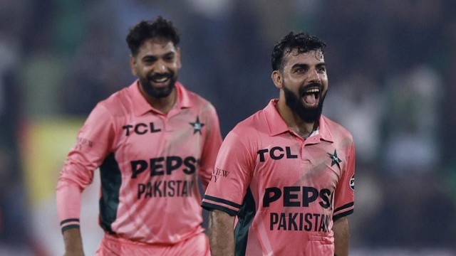 Shadab Khan’s Unbeaten 113 Guides Pakistan to One-Wicket Win Over England